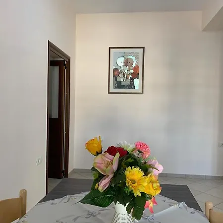 Ylli Cunaj Apartamento