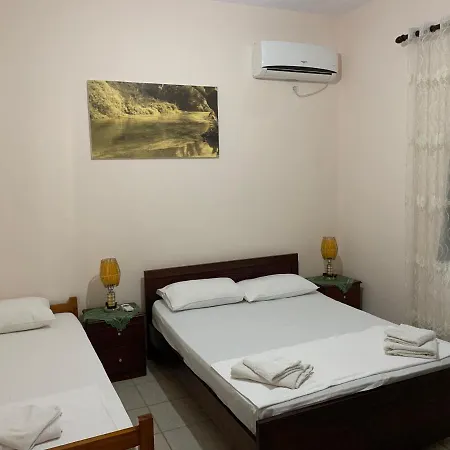Apartamento Ylli Cunaj *