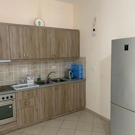 Ylli Cunaj * Sarandë